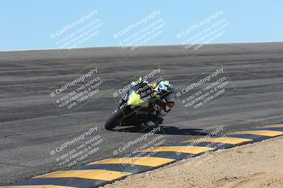 media/Mar-24-2025-Moto Forza (Mon) [[57ce5c5cff]]/1-Advanced Group/Session 2 (Bowl)/